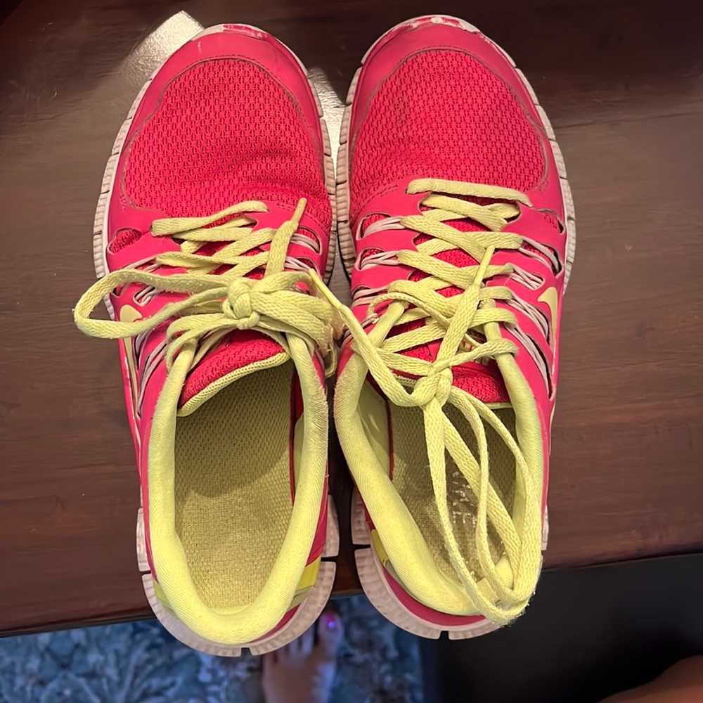 nike 5.0 free run KIDS SIZE 7.5=womens 6.5